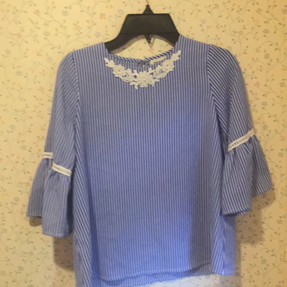 Monteau shirts girls L